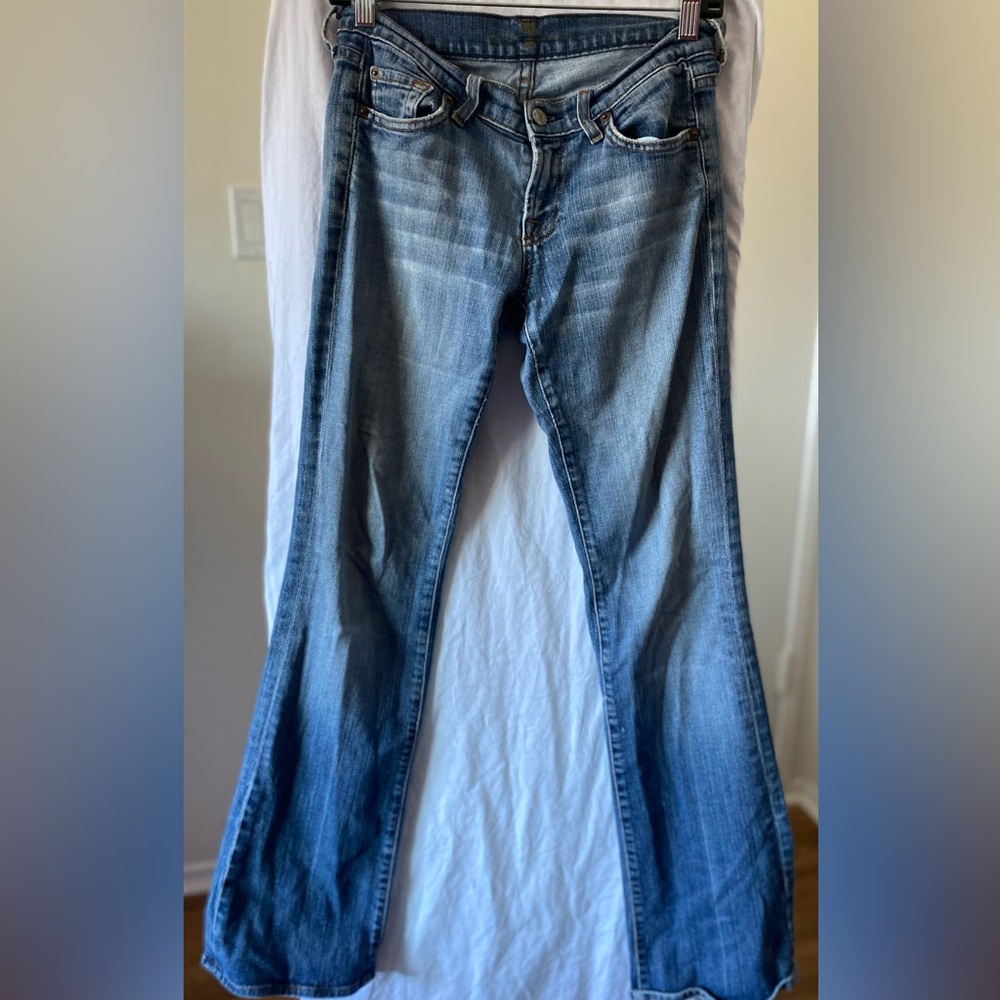 Well loved 7 for all mankind boot cut jeans size 26